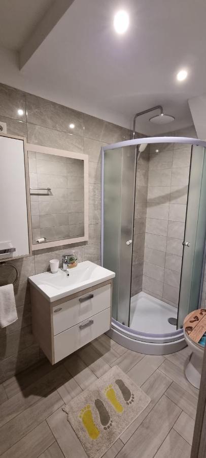 Apartmani Tatic スティンヤン エクステリア 写真